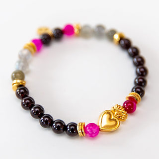 Yoga Armband aus Granat und Mondstein mit vergoldetem Herz