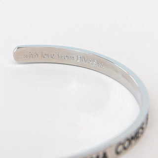 Armreif mit Gravur Mantra be kind