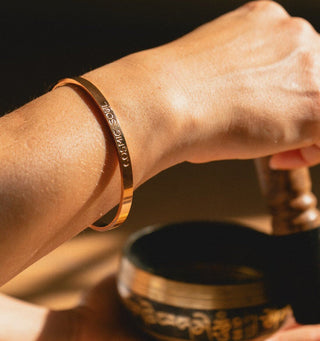 Armreif mit Gravur Cosmic Soul Mantra rosé gold