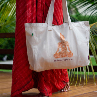 shopper aus Bio Baumwolle mit yoga Motiv Druck