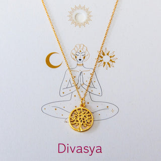 Gold Halskette mit Yoga Anhänger Lebensblume