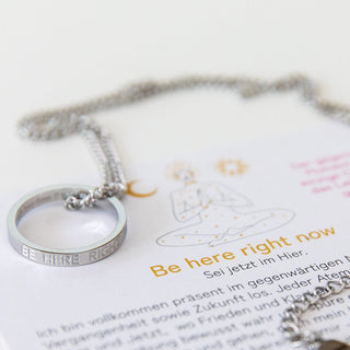 Kette mit Ring Mantra Gravur Edelstahl Yoga Schmuck