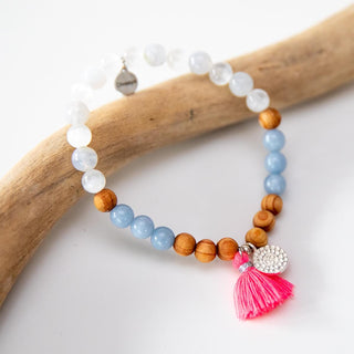 Mala Armband aus Angelit mit Om Anhänger aus Silber und Mini Quaste