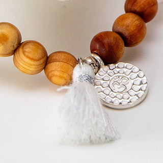 Yoga Armband aus Sandelholz mit OM Anhänger aus Silber