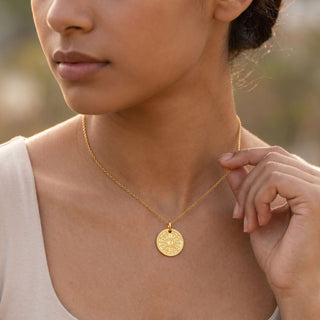 Halskette Gold mit Yoga Anhänger Mandala