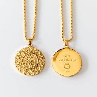Halskette mit Anhänger Mandala gold