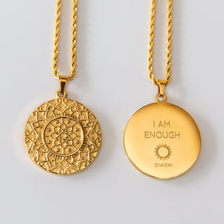 Halskette mit Anhänger Mandala Mantra Affirmation  Gravur I am enough