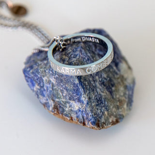 Kette mit Ring Gravur silber Mantra spiritueller Schmuck yoga Schmuck